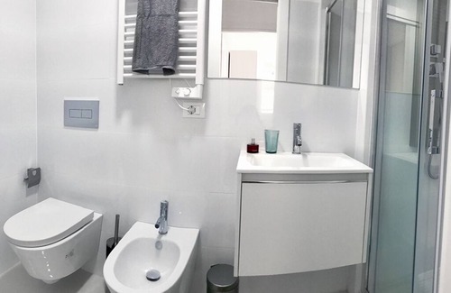 San Lorenzo House | NEW SERVICED CENTRAL APARTMENT FOR STUDENT AND BUSINESS
