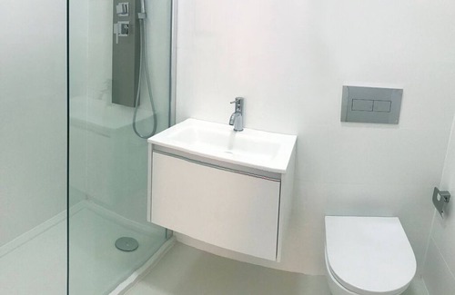 San Lorenzo House | NEW SERVICED CENTRAL APARTMENT FOR STUDENT AND BUSINESS
