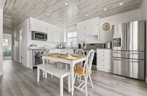 North Carolina Coast Villa | NEW! Shell Shack-3 bed 2 bath Home