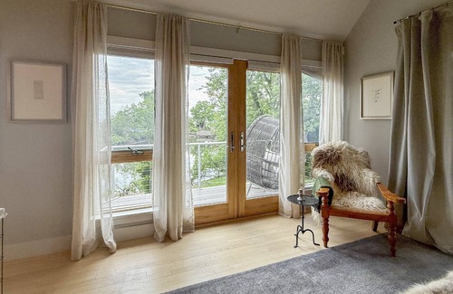 East Norwalk House | New! Shore Haven Special: 20% Off!