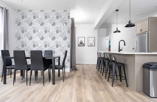 Traverse City Condo | NEW Slabtown Suites 201