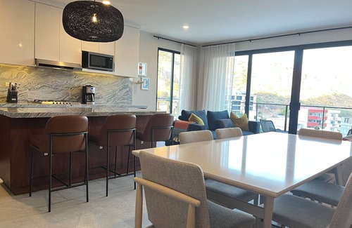 Libertad Condo | New! Slick designer apARTtment with bay views.