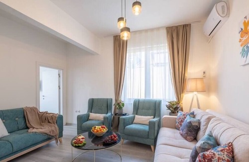 Sofia City Center Apartment | + New +Sophisticated Apt/Wifi 500Mbps/FREE parking