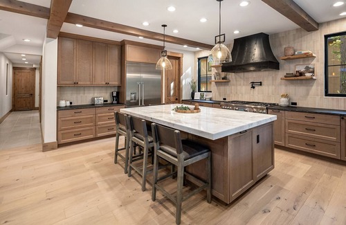 Cle Elum House | New! Spa Inspired Luxury Retreat*7BR*Sauna*Hot&Cold Tubs*Game Rm*Fire Pit
