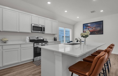 Conroe House | NEW! Spacious 3BR Retreat Near Lake Conroe
