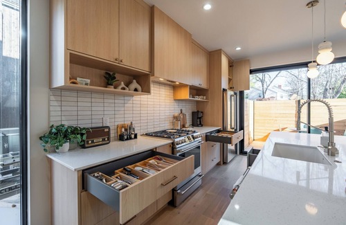Greenville Downtown House | NEW Spacious 4-Story 4-bedroom Townhome Retreat in Greenville