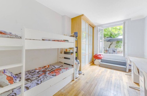 Saint-Mande Apartment | New&spacious Flat With Private Garden