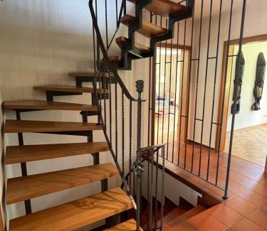Warburg House | NEW Spacious House with large garden