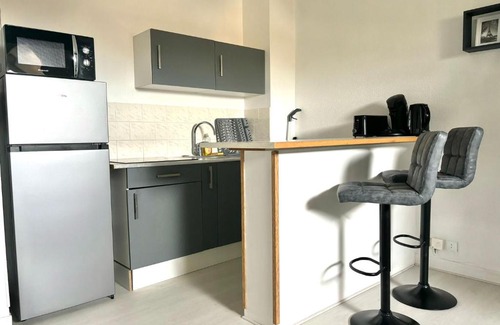 Bretigny-sur-Orge Apartment | New Studio Cosy - Proche RER et centre ville