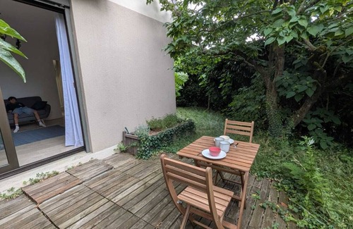 Margnolles - Rhone Apartment | New! Studio with private garden - Caluire proche croix rousse. Garage available