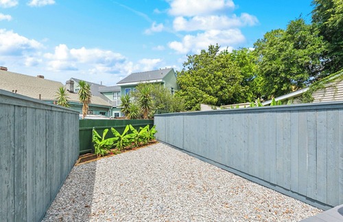 Faubourg Marigny House | NEW Stunning 2 BR, 2 1/2 Bath and Bonus Office Space in the Marigny Triangle