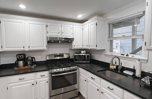 Milford House | NEW Stunning Oceanfront Escape for 10 on Private Sandy Beach