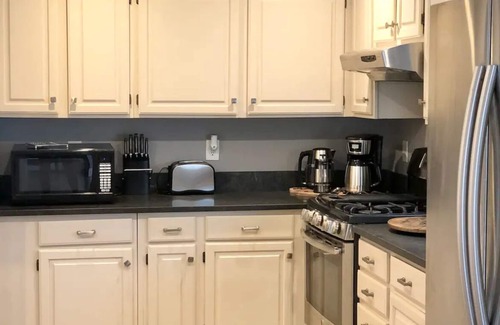 Milford House | NEW Stunning Oceanfront Escape for 10 on Private Sandy Beach