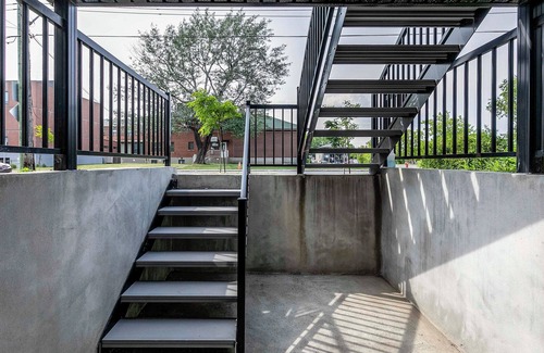 Lafleche House | New Stylish 3-beds free parking close to Dix 30&DT