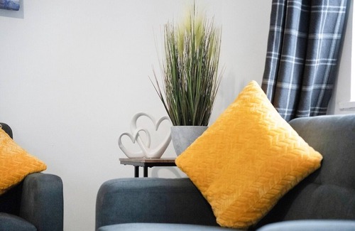 Darlington House | New! Stylish 4BR in St John's