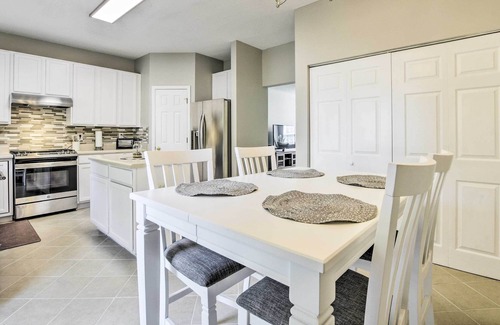 Apex House | NEW! Stylish Apex Townhome: Near Dining & Hiking