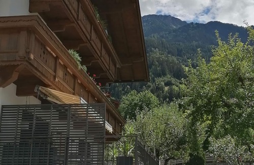 Ramsau im Zillertal Apartment | New, stylish top floor apartement, free Wifi, bus stop directly at the house