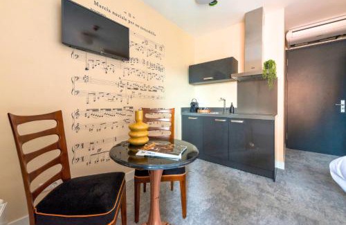 Centrum Apartment | New Suite On Hotspot Location With Fast Wifi