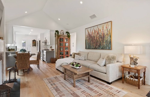 San Roque House | NEW Sundance Cottage 2BD Beautiful, Relaxing and Close to Everything!