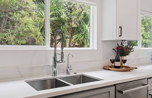 San Roque House | NEW Sundance Cottage 2BD Beautiful, Relaxing and Close to Everything!