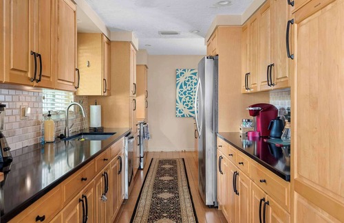 Palma Sola House | NEW! Sunshine Getaway! Heated Pool, Hot Tub, Games