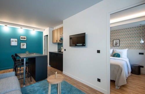 Necker Apartment | NEW - Superbe 1 bdr Appt - Design 60's - Paris 15e