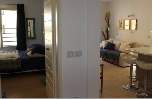 Porquerolles Apartment | New T2 air conditioned 50 m2 wifi in the DRC for 6 people