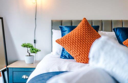 Wigan Apartment | NEW! The Acacia House Lodge - Modern & Stylish 3 Bed By Parydise Properties Ltd - Ideal for families or business stays!