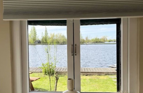 Baambrugse Zuwe Apartment | NEW- The Cabana- near Amsterdam