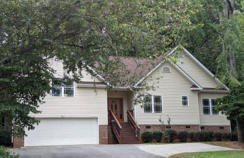 Clemson House | NEW-The Inn @ Issaqueena-location matters!