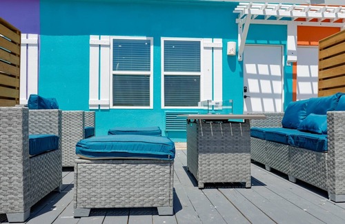 North Beach Apartment | NEW! The Surf Haus Studio
