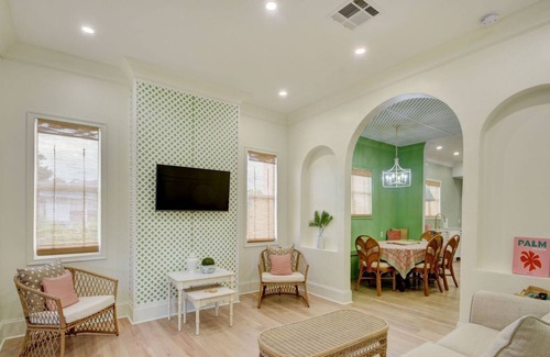 Southwest House | NEW The Theodora Chase Cottage and Carriage House