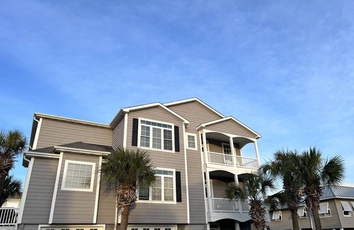 Ocean Isle Beach House | New this Season. Canal home, 5 min to direct Beach access. Wonderful street!