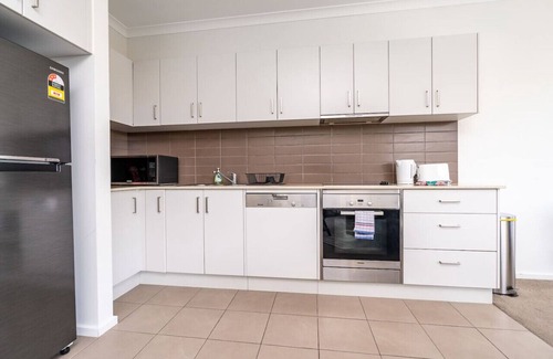Braddon Apartment | New to VRBO: 3BR Modern Apt | Prime Location 7 Mins to CBD!