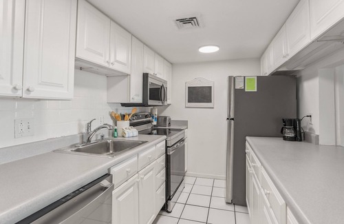 Saint Helena Island Villa | New to VRBO - Resort Access Always Included! Golf Cart Included!