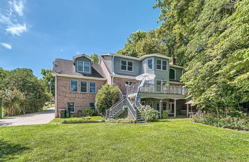Troutman House | New to VRBO! Shady Cove Retreat