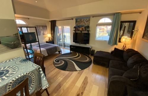 Ventura Apartment | New Top Floor studio with great views- 2 blocks from downtown and walk to ocean