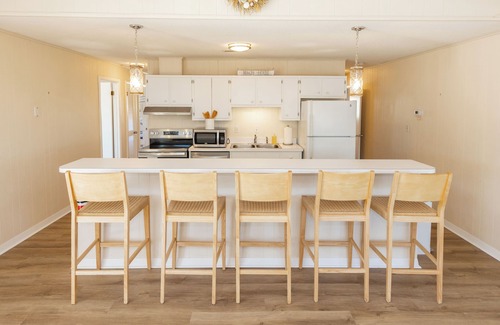 Sandbridge House | *NEW* Trident North- Dog Friendly, Pool, Beach Access, LVP Flooring!