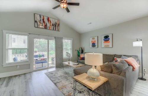 Little River House | New Tucked Away Quiet Beach Haven