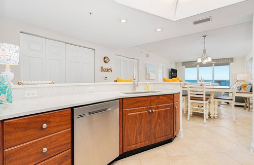 Daytona Beach Shores Condo | New!Twin Towers-Direct Oceanfront #502