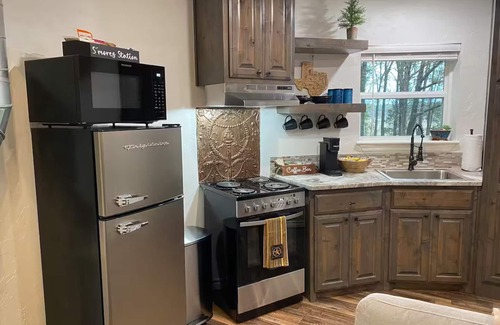 Canton Apartment | NEW Unforgettable, Hidden Gem~The Cedar Silo at Allen Acres Resort