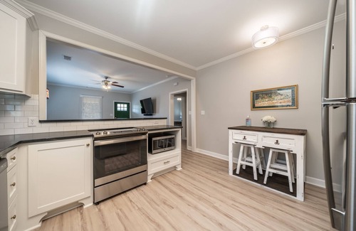 Hot Springs Cottage | NEW! UPTOWN Cottages - 2bed/1bath - new furnishings!