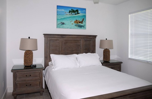 Treasure Cay Resort | NEW & very NICE - 4 Bedrooms/3 Baths - Ground Floor