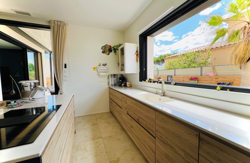La Grande-Motte Villa | New villa with roof terrace and sea view