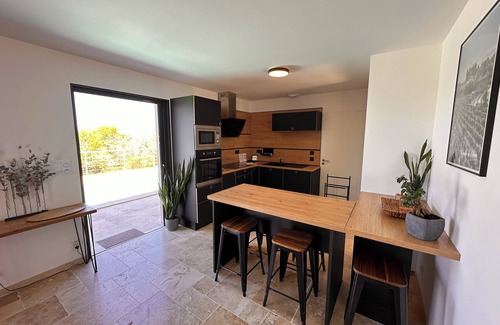 Autoire Villa | New villa with phenomenal views and beautiful pool