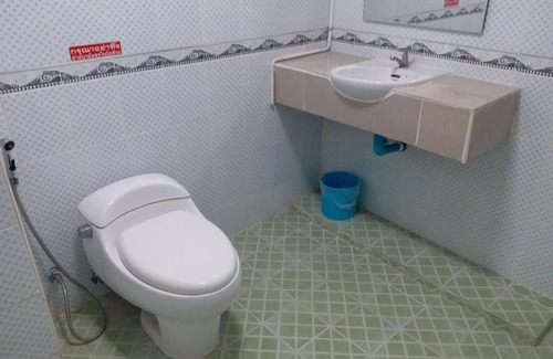 Pak Chong Hotel | New Wanchai Hotel