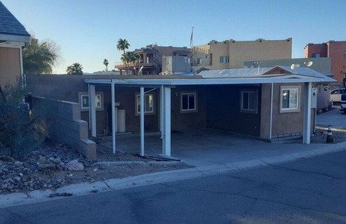 Yuma House | NEW! Water Front River House With Private Dock.