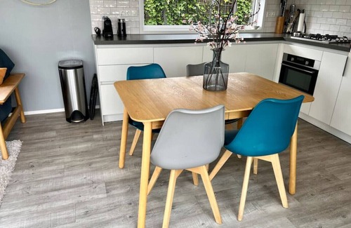 Municipality of De Ronde Venen Apartment | NEW - Waterfont Villa08 - on a lake near Amsterdam