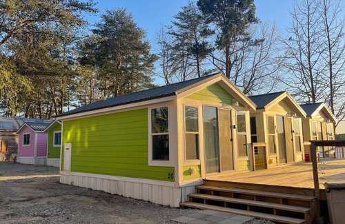 Steele Creek Cabin | New Waterfront Cabin on the Large Sundeck #20