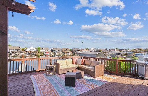 Discovery Bay House | NEW! Waterfront Escape with Private Dock